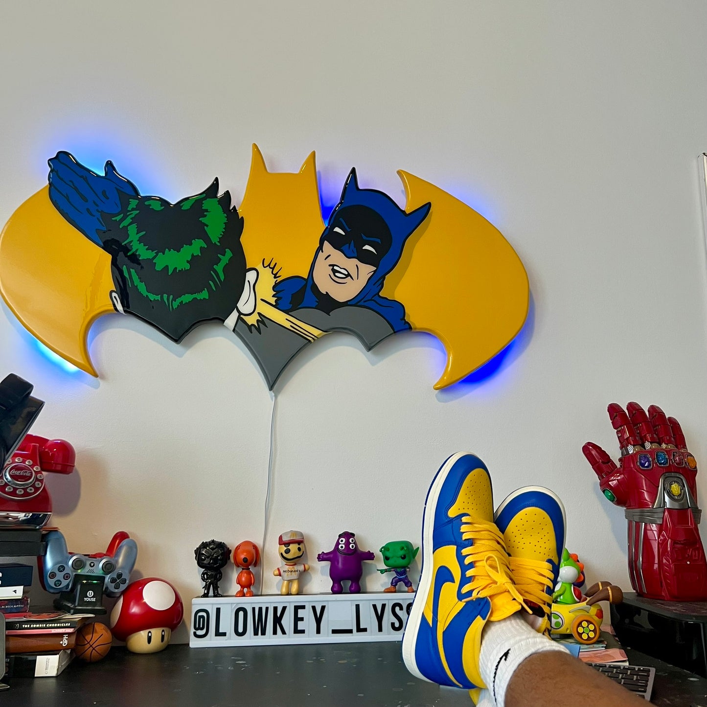 BAT SYMBOL SLAP